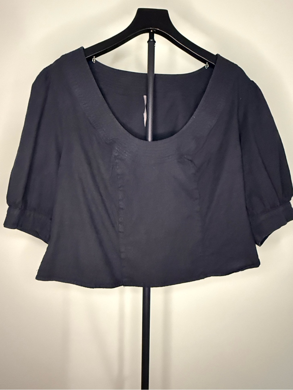 Anthropologie 2X Black Scoop Neck Women's Top